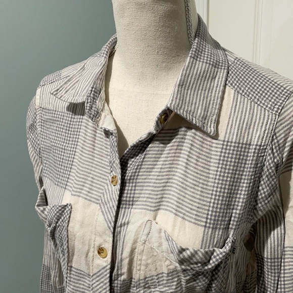 A&F flannel - Picture 1 of 4